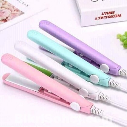 Mini hair straightener